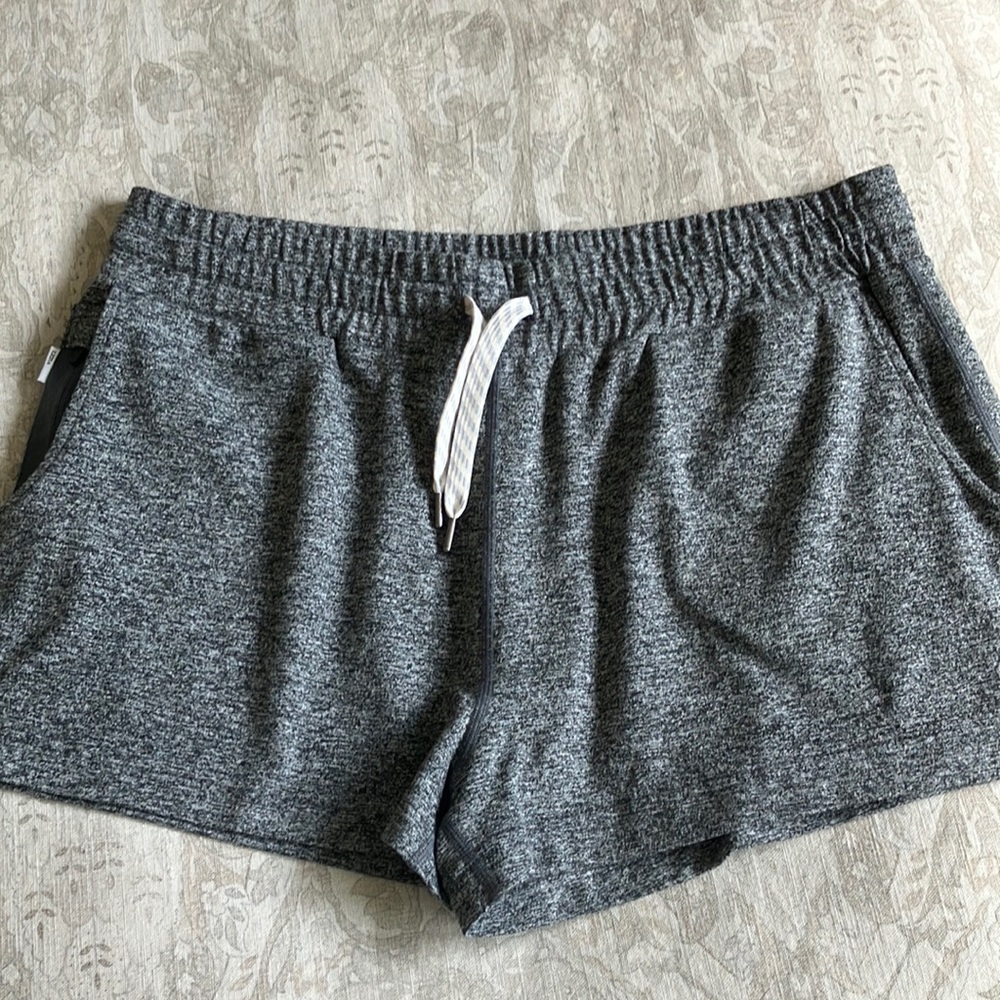 Vuori gray shorts